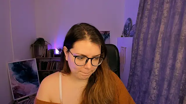 Snapshot of KeytSilvas chatting on 01.04.25 KeytSilvas online show from 01.04.25