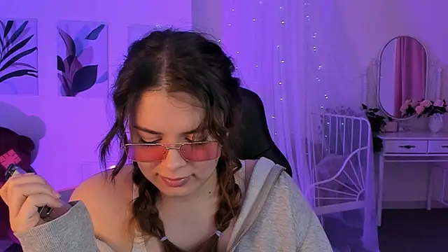 Snapshot of KeytSilvas chatting on 02.12.25 KeytSilvas online show from 02.12.25