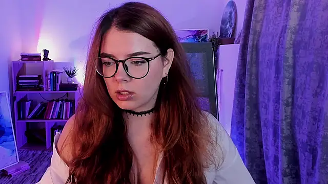 Snapshot of KeytSilvas chatting on 10.11.25 KeytSilvas online show from 10.11.25