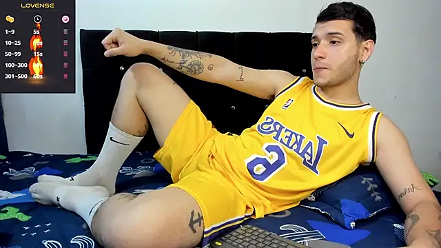 Noha white online show from 03.17.25