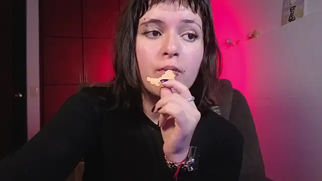 NEXT DOOR GIRL  online show from 04.27.26