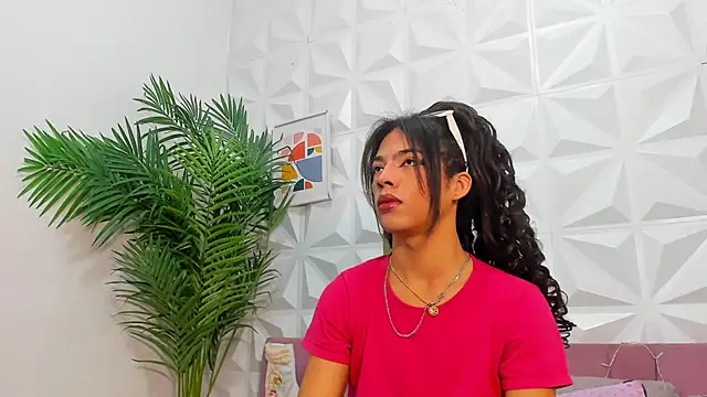 Snapshot of Briyit_Doll chatting on 12.12.24 Briyit Doll online show from 12.12.24