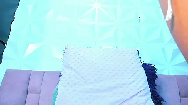 Snapshot of Briyit_Doll chatting on 01.17.25 Briyit Doll online show from 01.17.25