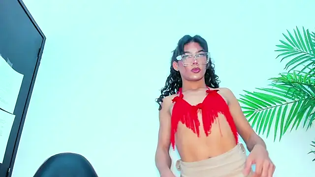 Snapshot of Briyit_Doll chatting on 01.31.25 Briyit Doll online show from 01.31.25