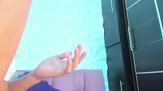 Snapshot of Briyit_Doll chatting on 02.01.25 Briyit Doll online show from 02.01.25