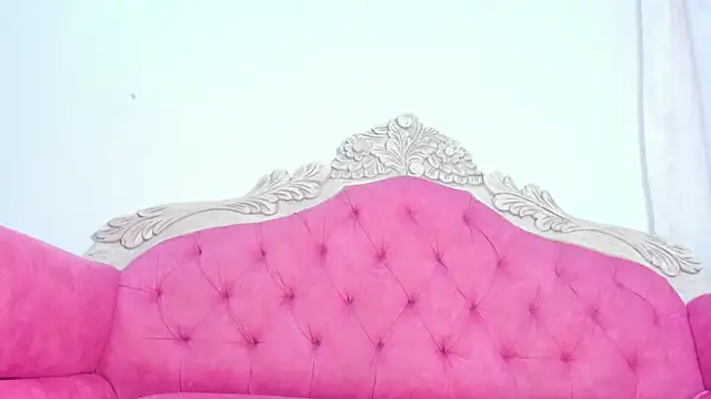 Snapshot of Briyit_Doll chatting on 10.04.25 Briyit Doll online show from 10.04.25