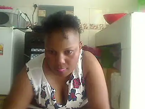 Snapshot of browndolly12 chatting on 01.29.25 browndolly12 online show from 01.29.25