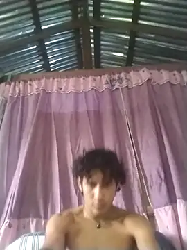 Snapshot of pedrodavid_ chatting on 10.31.25 pedrodavid online show from 10.31.25