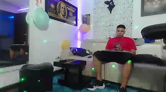 Snapshot of damiam_fiery chatting on 02.01.25 damiam fiery online show from 02.01.25