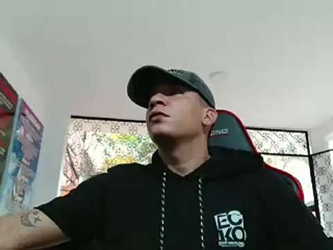 Snapshot of damiam_fiery chatting on 03.04.25 damiam fiery online show from 03.04.25