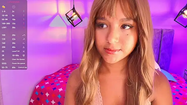 Sophiee Velvet online show from 09.16.25