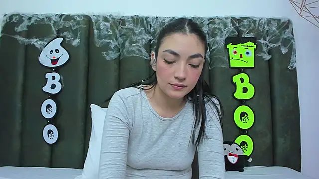 ThailyCherry online show from 10.23.25