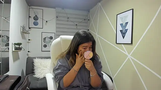 Enma  clark online show from 11.25.25