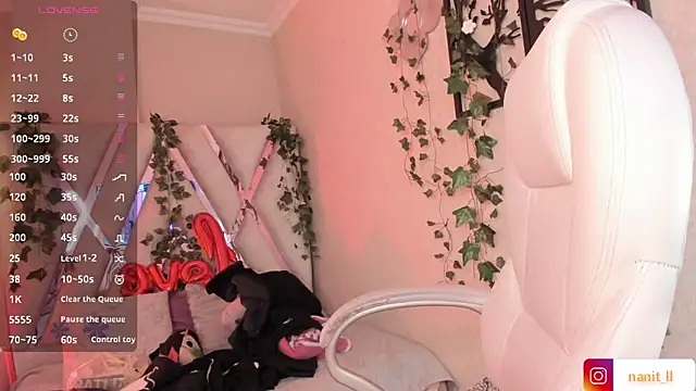 Punkys  online show from 11.15.25