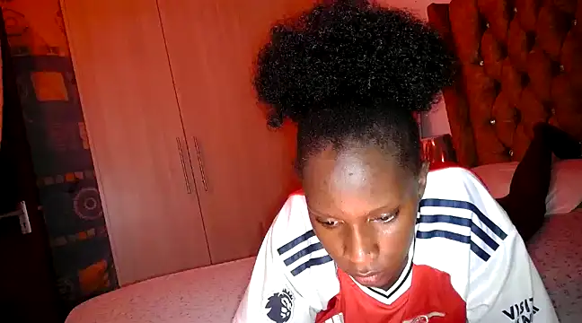 Snapshot of queen-goddess chatting on 03.09.25 queen-goddess online show from 03.09.25