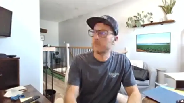 Snapshot of Bigdicktrav902 chatting on 02.25.26 Bigdicktrav902 online show from 02.25.26