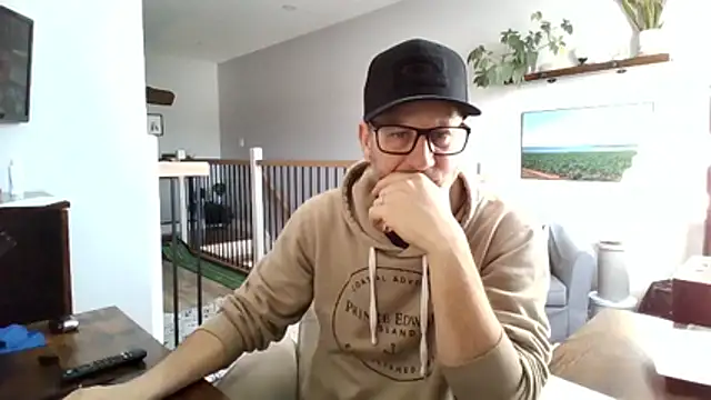 Snapshot of Bigdicktrav902 chatting on 03.09.26 Bigdicktrav902 online show from 03.09.26