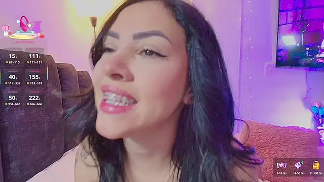 Maya Bluee online show from 04.26.26