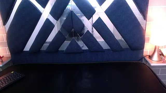 Snapshot of AndreaGil_ chatting on 02.18.25 AndreaGil online show from 02.18.25