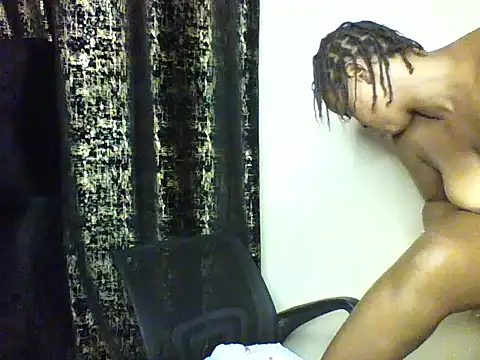 Candii wet  online show from 10.03.25