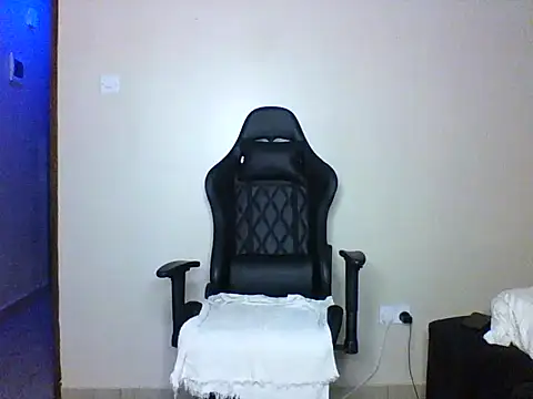 Candii wet  online show from 10.08.25