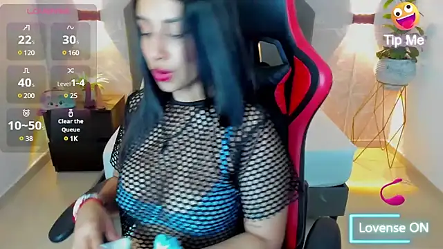 Snapshot of venuz_lee chatting on 02.06.25 venuz lee online show from 02.06.25