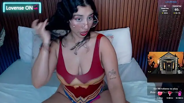 Snapshot of venuz_lee chatting on 10.02.25 venuz lee online show from 10.02.25