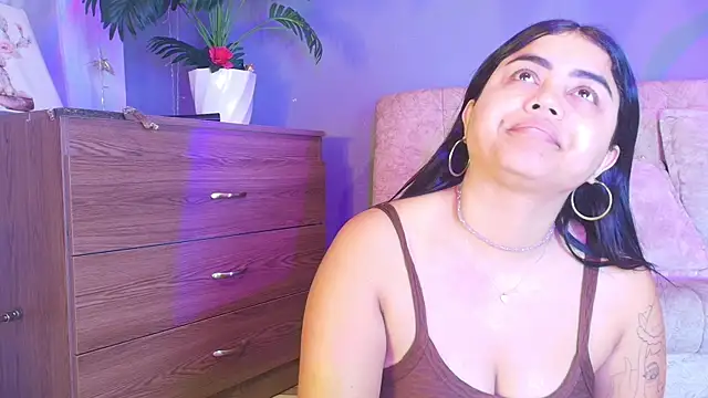 jade brunnette online show from 06.25.26