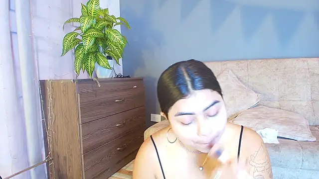 jade brunnette online show from 07.04.26