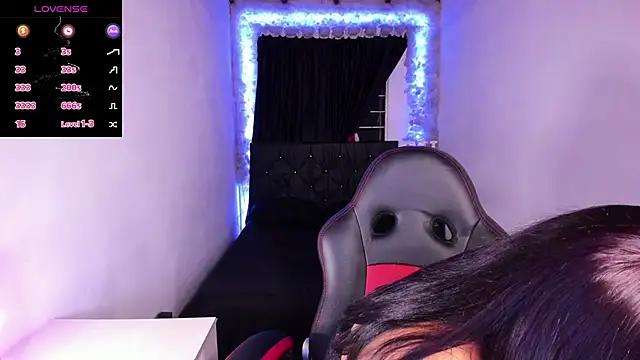 Snapshot of Mariana_Hasper_ chatting on 12.13.24 Mariana Hasper  online show from 12.13.24