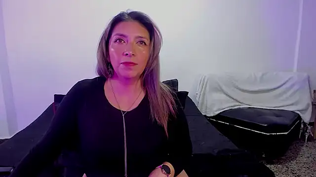 Snapshot of MichelleManson chatting on 09.18.25 MichelleManson online show from 09.18.25