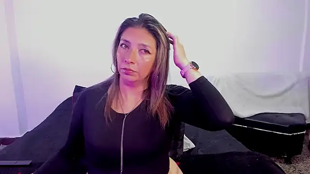 Snapshot of MichelleManson chatting on 09.23.25 MichelleManson online show from 09.23.25