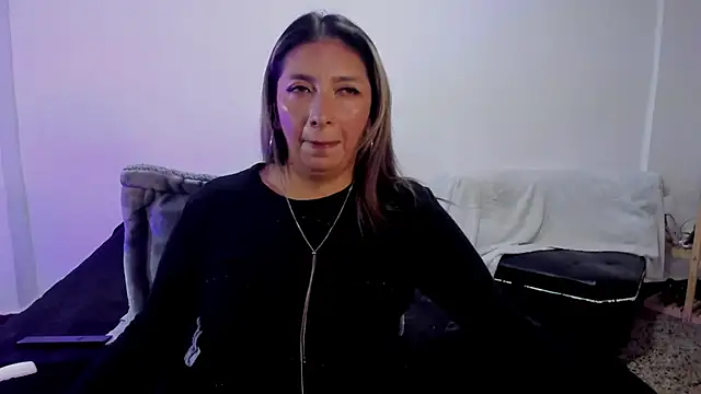 Snapshot of MichelleManson chatting on 10.25.25 MichelleManson online show from 10.25.25