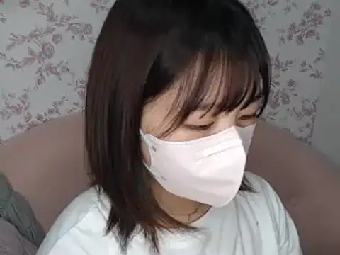 Snapshot of mei_hosina chatting on 12.11.24 mei hosina online show from 12.11.24