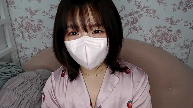 Snapshot of mei_hosina chatting on 01.28.25 mei hosina online show from 01.28.25