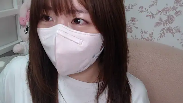 Snapshot of mei_hosina chatting on 10.16.25 mei hosina online show from 10.16.25