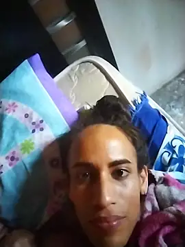 Snapshot of AlexaWarner chatting on 11.09.25 AlexaWarner online show from 11.09.25