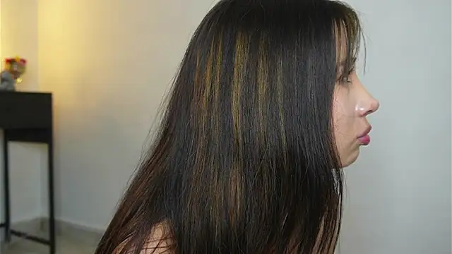 AlessiaVix online show from 03.14.25