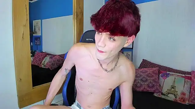 Snapshot of VladHellsing4 chatting on 01.09.25 VladHellsing4 online show from 01.09.25