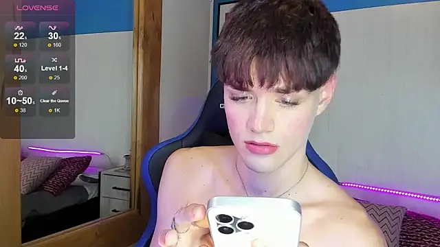 Snapshot of VladHellsing4 chatting on 03.03.25 VladHellsing4 online show from 03.03.25