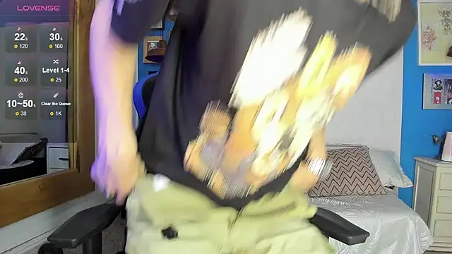 Snapshot of VladHellsing4 chatting on 03.22.25 VladHellsing4 online show from 03.22.25