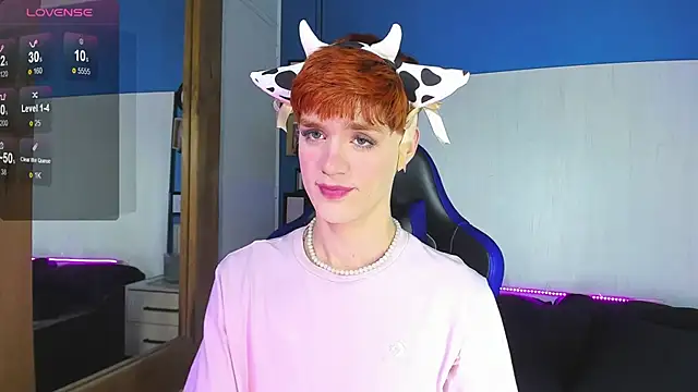 Snapshot of VladHellsing4 chatting on 09.12.25 VladHellsing4 online show from 09.12.25