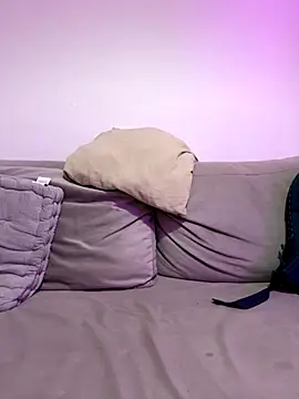 Snapshot of SaraLatinayPrimiciax chatting on 10.12.25 SaraLatinayPrimiciax online show from 10.12.25