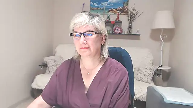 FleurMays online show from 06.10.26
