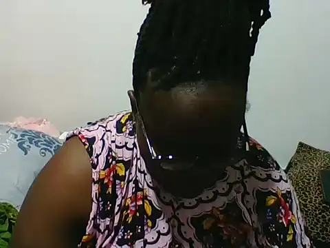 Hotwife8 online show from 04.29.26