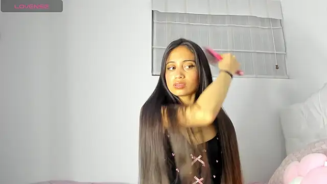 Loren parissi online show from 11.12.25