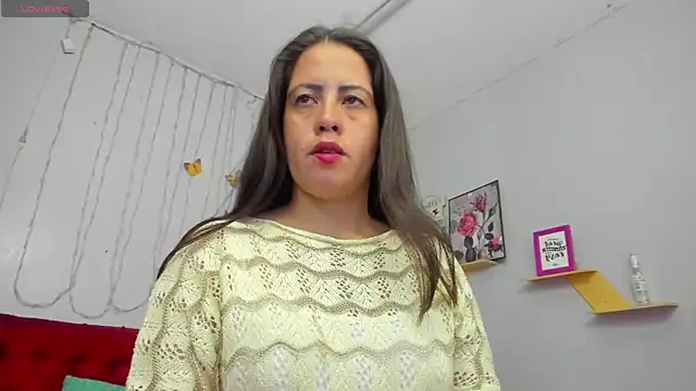 kathina giraldo online show from 03.06.25