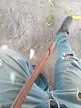 Snapshot of lele9457 chatting on 02.12.25 lele9457 online show from 02.12.25