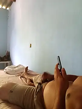 Snapshot of lele9457 chatting on 03.10.25 lele9457 online show from 03.10.25