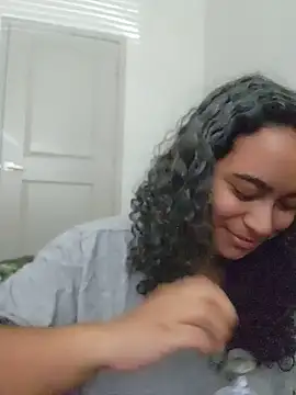cinnaminnie online show from 07.12.26